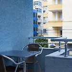 Riviera Hotel *