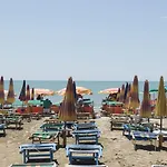 Hotel Riviera *