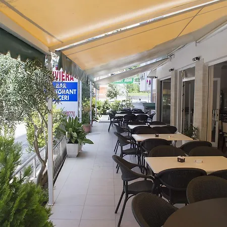 Hotel Riviera *